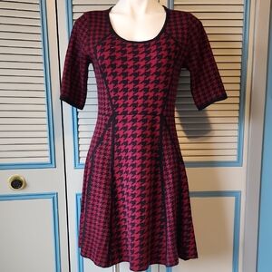 Sandra Darren Red & Black Houndstooth Dress